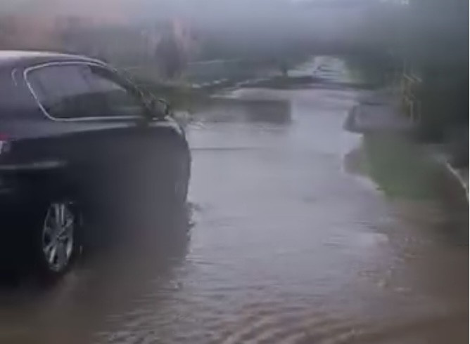 U čitavoj opštini nema struje: Jako nevrijeme pogodilo Kozarsku Dubicu i Kostajnicu