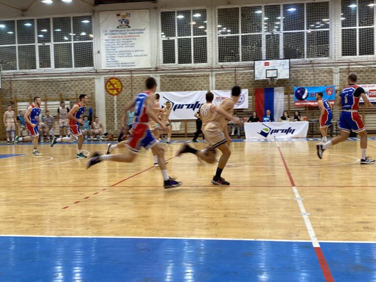 Dramatičan gradski derbi: Budućnost u majstorici bolja od Radnika