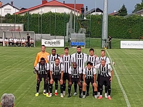 Partizan izgubio od Brava na početku priprema: Viđena dva lica crno-belih protiv Slovenaca