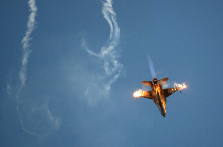 „Lov“ na F-16: Snimljena akcija