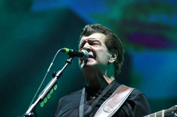 Bajaga rasplakao sve jednom pjesmom: „Sada pjevamo za Boru, da pobedi“