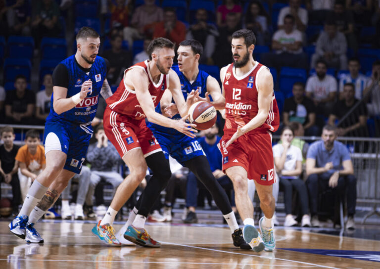 Zvezda srušila Budućnost posle tri sata: Nedović junak crveno-belih, Rajt promašio šut za pobjedu