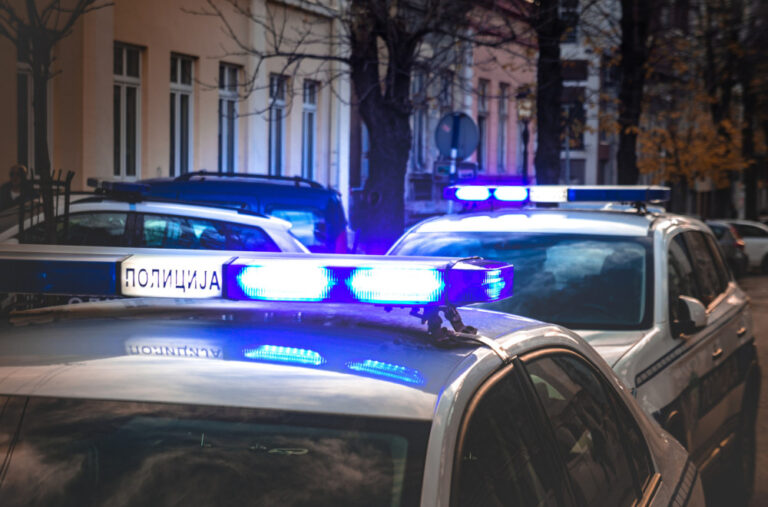 Pala narko banda u Beogradu; Policija u akciji – zaplenjena droga, oružje i stotine hiljada evra