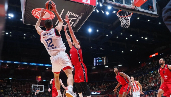 Očajna Zvezda bez daha u Milanu: Mirotić i drugovi na +15