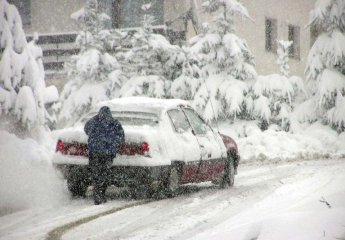 Građani Srbije dobijaju SMS od MUP-a; Hitno!