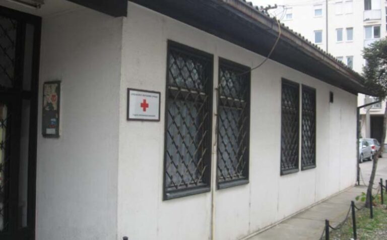 Crveni krst Bijeljina: Podizanje svijesti o značaju posjedovanja seta prve pomoći u vozilima