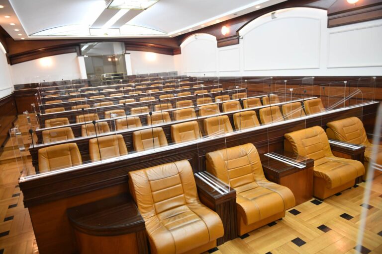 Skoro polovina odbornika ne želi mandate u Skupštini Banjaluke