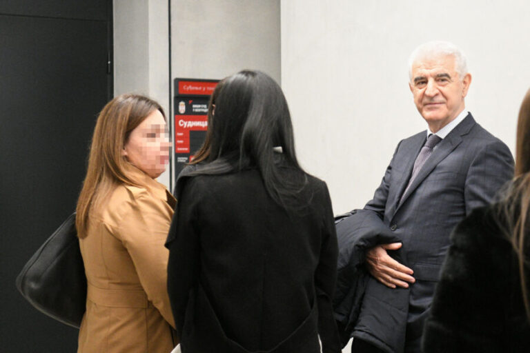 “Vladimir je četiri puta obučavao sina da rukuje oružjem“: Ovo je obrazloženja presude Kecmanovićima za „Ribnikar“