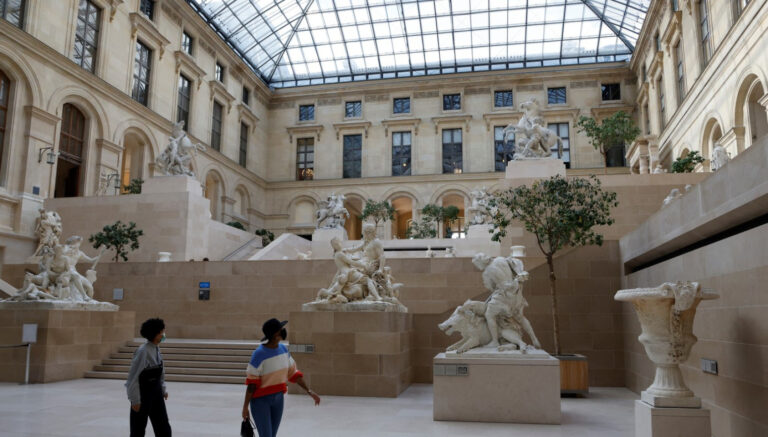 Isplivao audio-snimak iz Luvra: Za manje od četiri minuta ukrali dragulje, a onda… FOTO