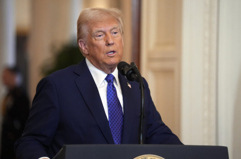 Tramp otvara centar za migrante u zatvoru: „Odatle je teško pobeći“ VIDEO