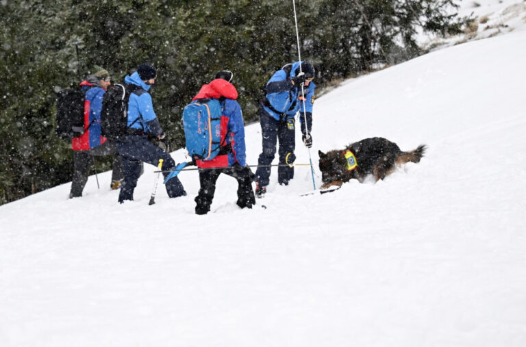 Čudo u Norveškoj: Turistu zatrpala lavina, izvučen živ nakon 7 sati; Potraga još nije gotova…