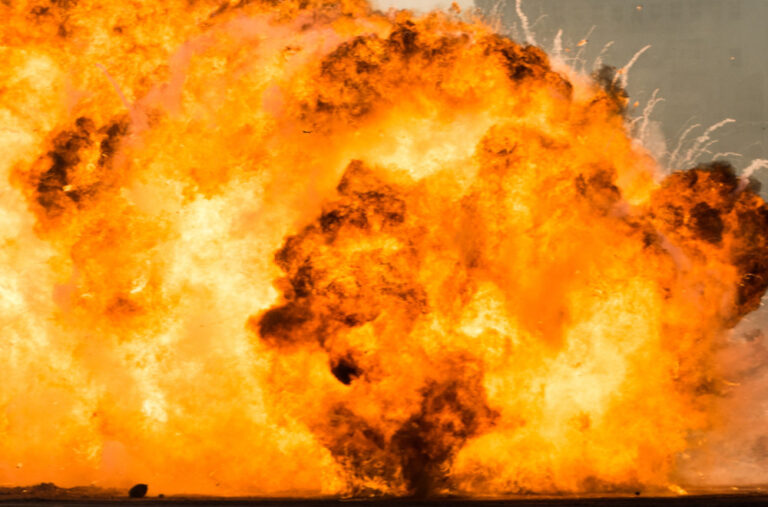 Jeziva eksplozija: Najmanje 70 mrtvih