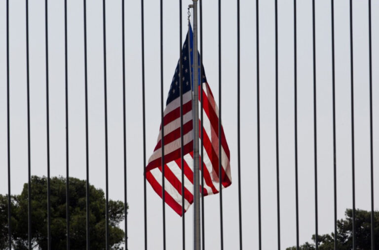 Drastična promjena politike: Nova američka vlada donijela odluku – zaustavlja se strana pomoć širom svijeta