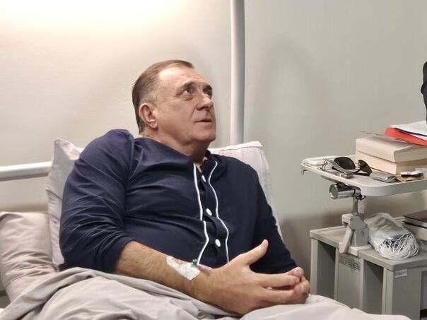 Oglasio se Dodik: Potrebno je da istrpim 60 dana