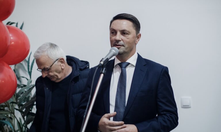 Slaven Ristić: Lijepa priča nedjeljom-udri Sabina, udri i ne štedi