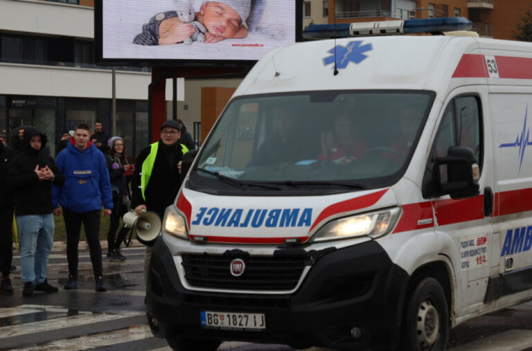 Dvojica muškaraca povrijeđena u udesu na Novom Beogradu