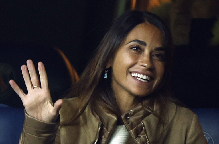 Mesijeva supruga morala da progovori o trudnoći