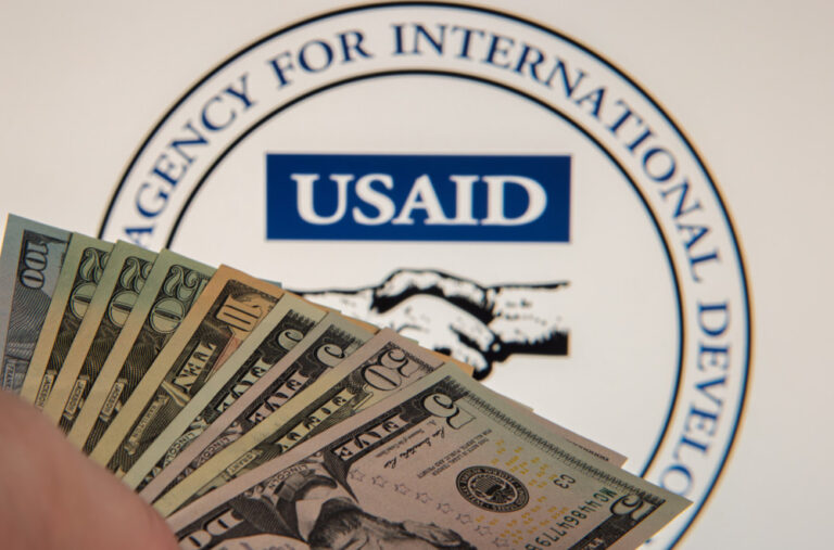 Trampu je naloženo: Moraćeš da isplatiš