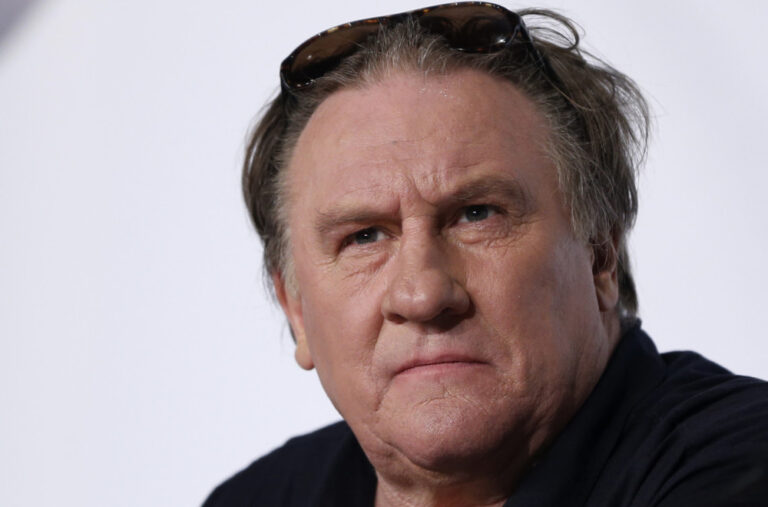 Glumac sve negira: „Dodirivao je sve, uključujući moje grudi“