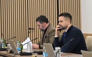 „Trojka“ pokrenula inicijativu za smjenu Staše Košarca i Srđana Amidžića