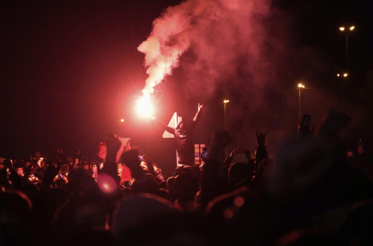 Veliki protest u Istanbulu: Zastave, baklje i kordoni policije
