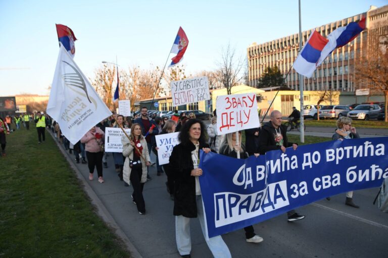 Nastavnici u Šeste beogradske gimnazije  primili nula dinara: „Računovodstvo škole odbilo nalog Ministarstva prosvete“