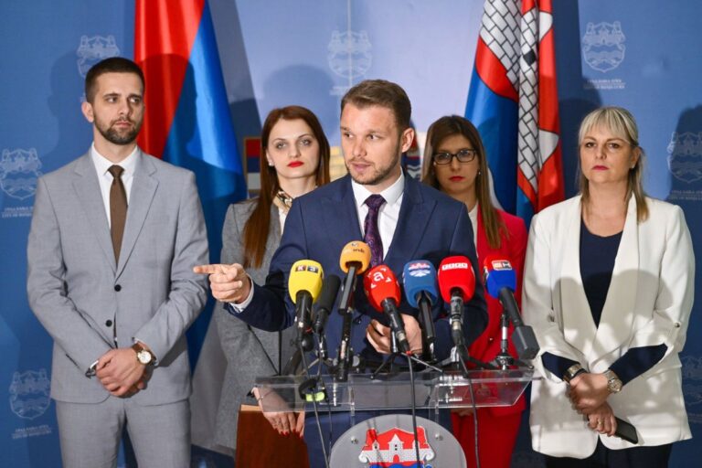 Stanivuković: Banjaluka ne može čekati, smeće moraju odvoziti