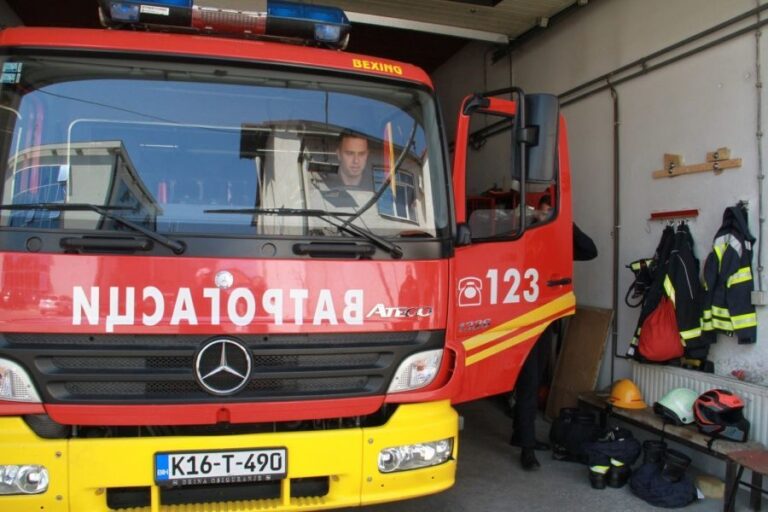 Gorjelo nisko rastinje u dva banjalučka naselja