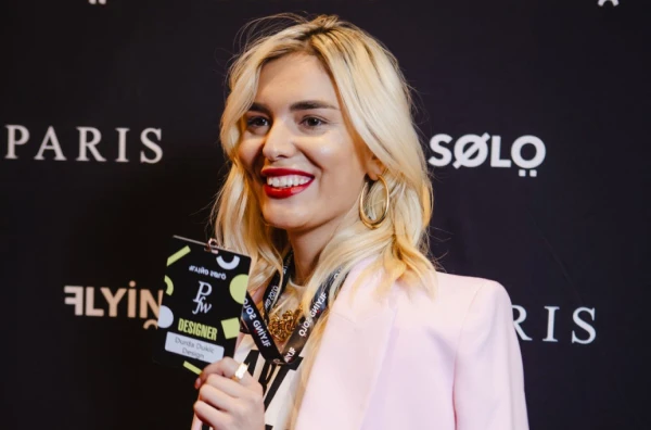 Čačanka oduševila i Pariz: Mlada dizajnerka predstavila svoju reviju na Nedjelji mode FOTO