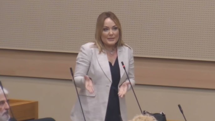 „Preletačica“?: Maja Dragojević Stojić napustila SDS i prešla u PDP