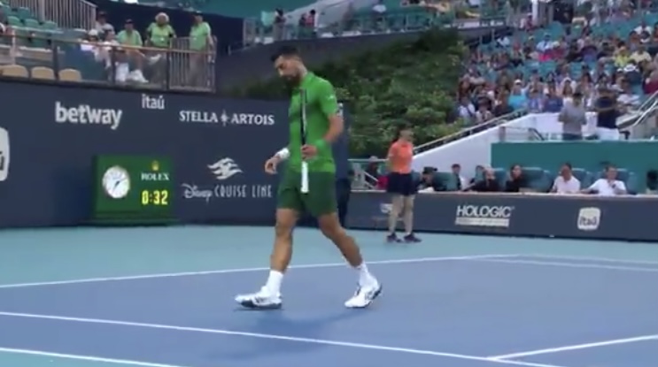 Novak bacao u trans publiku u Majamiju: Đoković rasturio Musetija