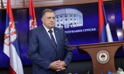Dodik najavio nove preletače: „SDS-ov načelnik prelazi u drugu partiju“