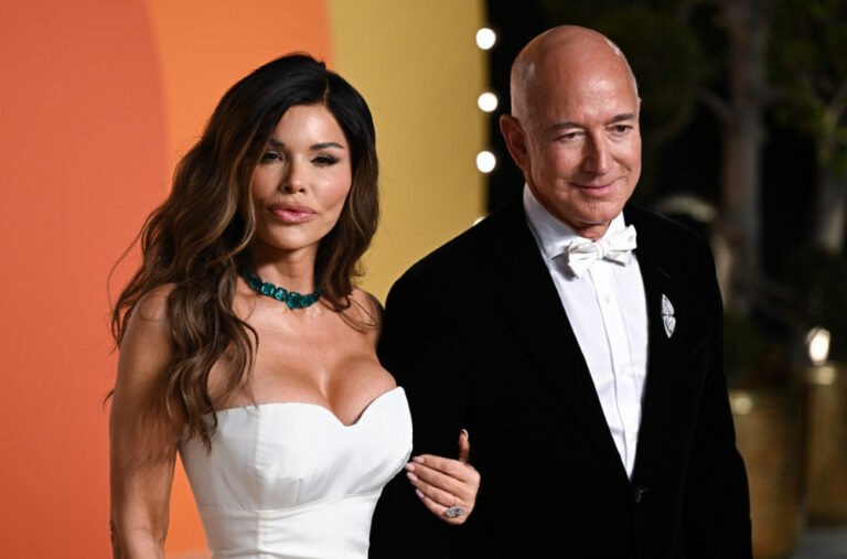 Bezosovo svadbeno carstvo pod opsadom protesta