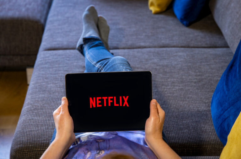 Nova Netfliks triler serija oduševila publiku: „Harlan Koben ponovo briljira“ VIDEO