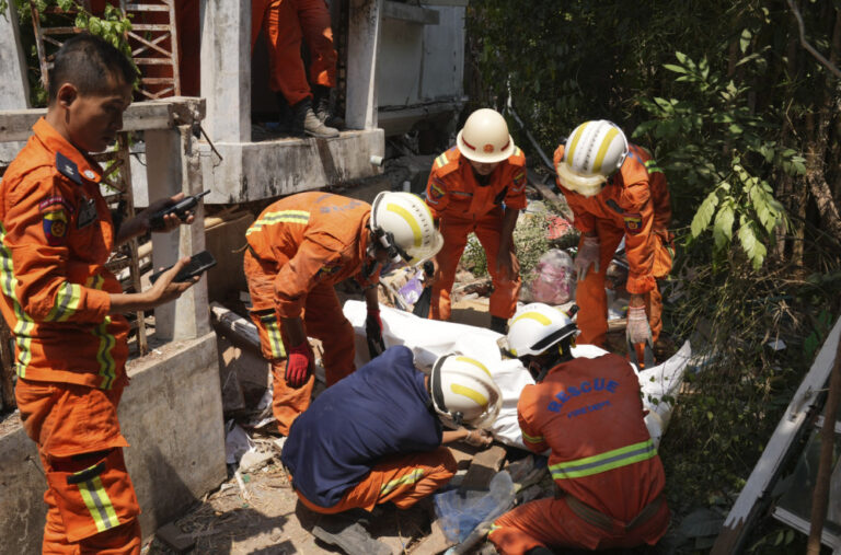 Čudo u Mjanmaru: Posle više od 90 sati žena izvučena ispod ruševina nakon zemljotresa