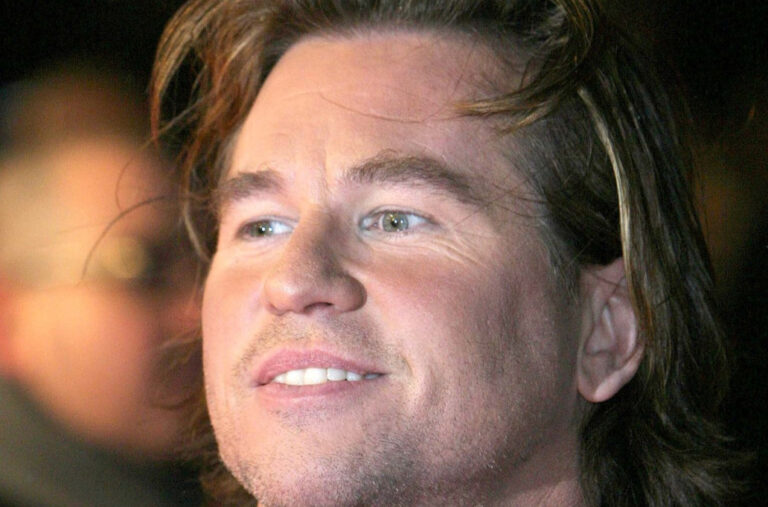 „Izgubili smo istinsku legendu“: Emotivni oproštaji od Vala Kilmera FOTO