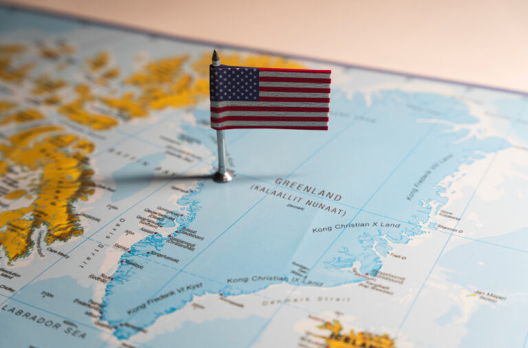 Zašto Tramp tako jarko želi Grenland? Samo dobro pogledajte geografsku kartu FOTO