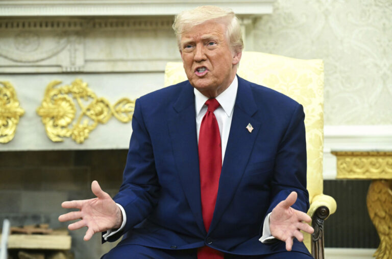 Tramp ponovo „upropastio“ Tejlor Svift VIDEO