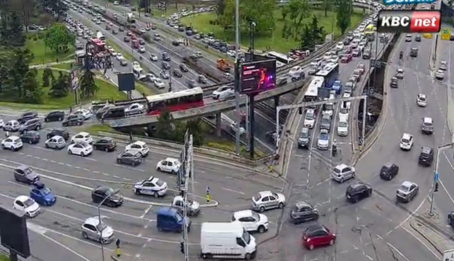 Totalni zastoj u Beogradu: Automobili se ne miču; Evo gde je najgore FOTO/VIDEO