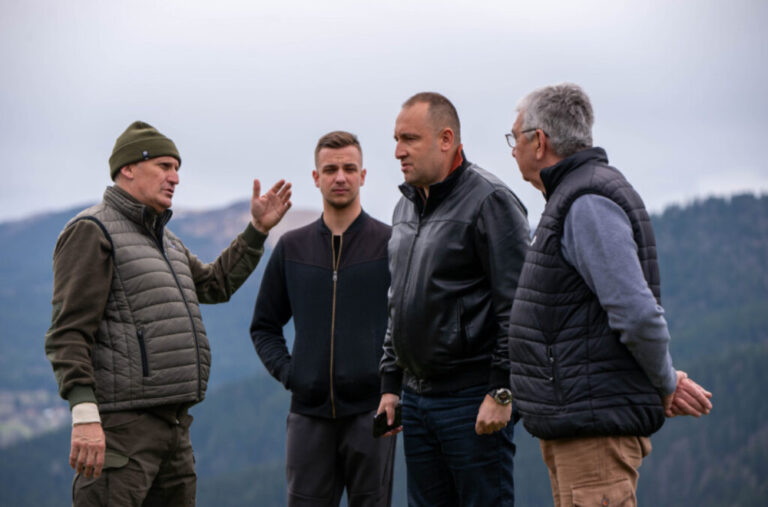 Restoran sa najneobičnijim gostima na svijetu: Hranilište Kašan je za njih spas FOTO