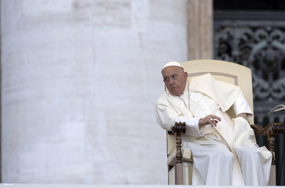 Počivaj u miru... ili ipak ne? Objavili poruku saučešća zbog smrti pape Franje, pa obrisali