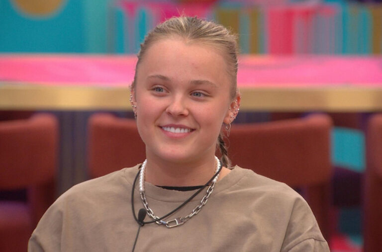 Pjevačica otkrila da nije gej: „Ipak sam kvir“ VIDEO