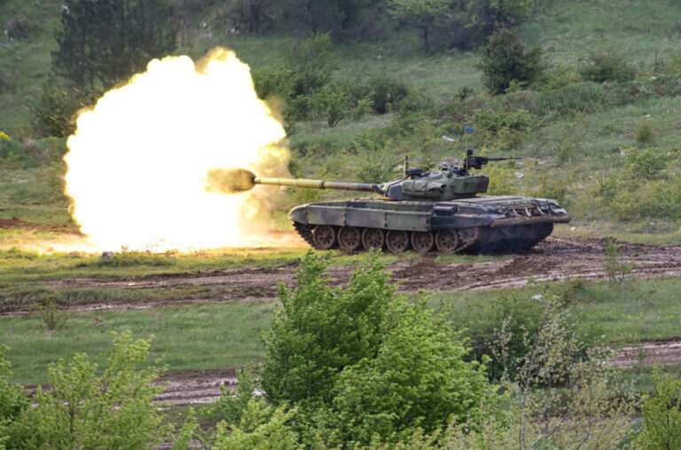 Srpska vojska na „Pasuljanskim livadama“: Lazar 3, MRAP i M-84 u akciji; Izvršeno bojevo gađanje FOTO