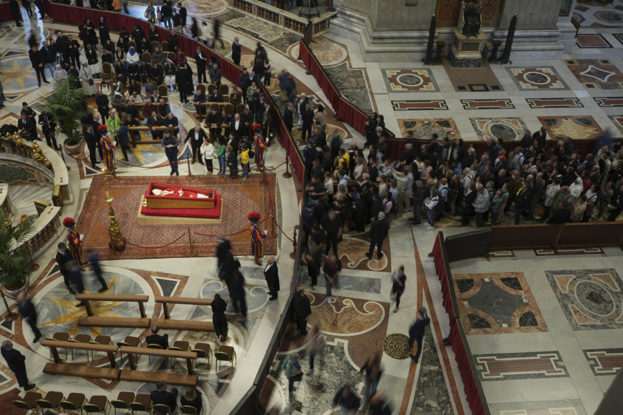 Šta sledi nakon sahrane pape Franje? FOTO