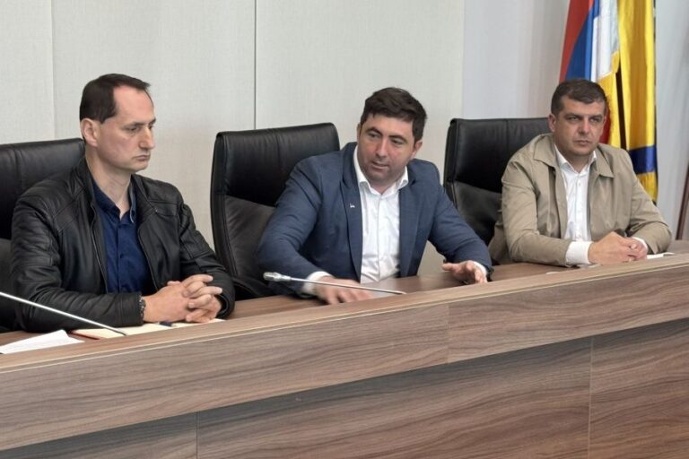 Grad Bijeljina: Dogovoreno povećanje naknade protivgradnim strijelcima