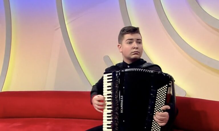 Harmonikaš Đorđe Perić iz Bijeljine osvojio prestižnu nagradu u Mađarskoj