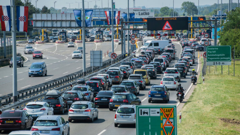 Dolazite za Vaskrs iz Njemačke u BiH: Evo šta možete očekivati posebno 12. i 19. aprila