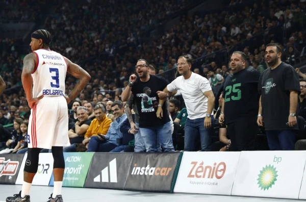 Zvezda pala posle drame; Poznat plej-in rival