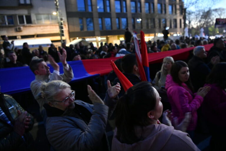 Fijasko Vučićevog skupa, fotografije to pokazuju, Đilas: Kapitulirao je pokret