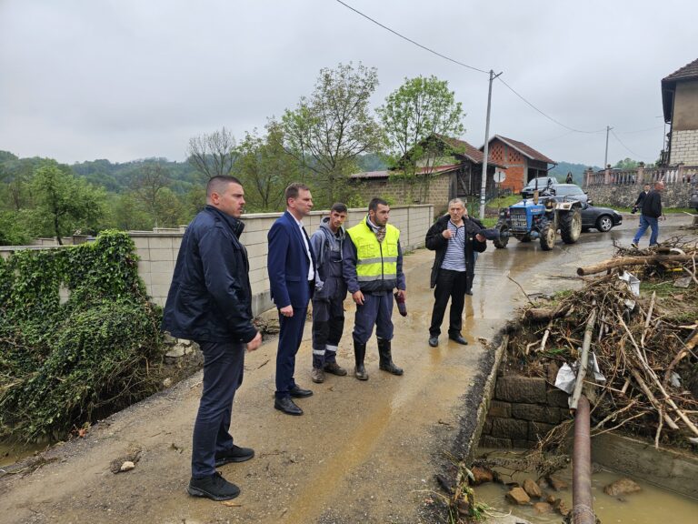 Nevrijeme izazvalo materijalnu štetu u Ugljeviku: Poplave u četiri stambena objekta i 14 pomoćnih objekata